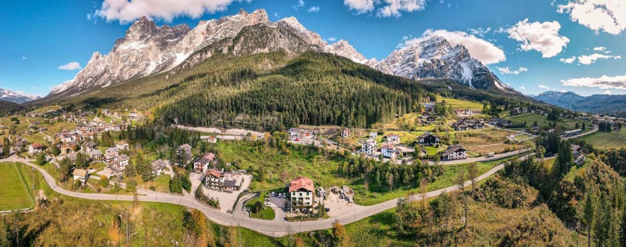 Locanda Montana San Vito di Cadore Exterior photo